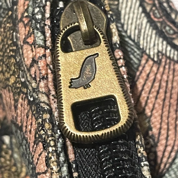 New??? Sakroots canvas backpack/crossbody bag - Picture 9 of 16